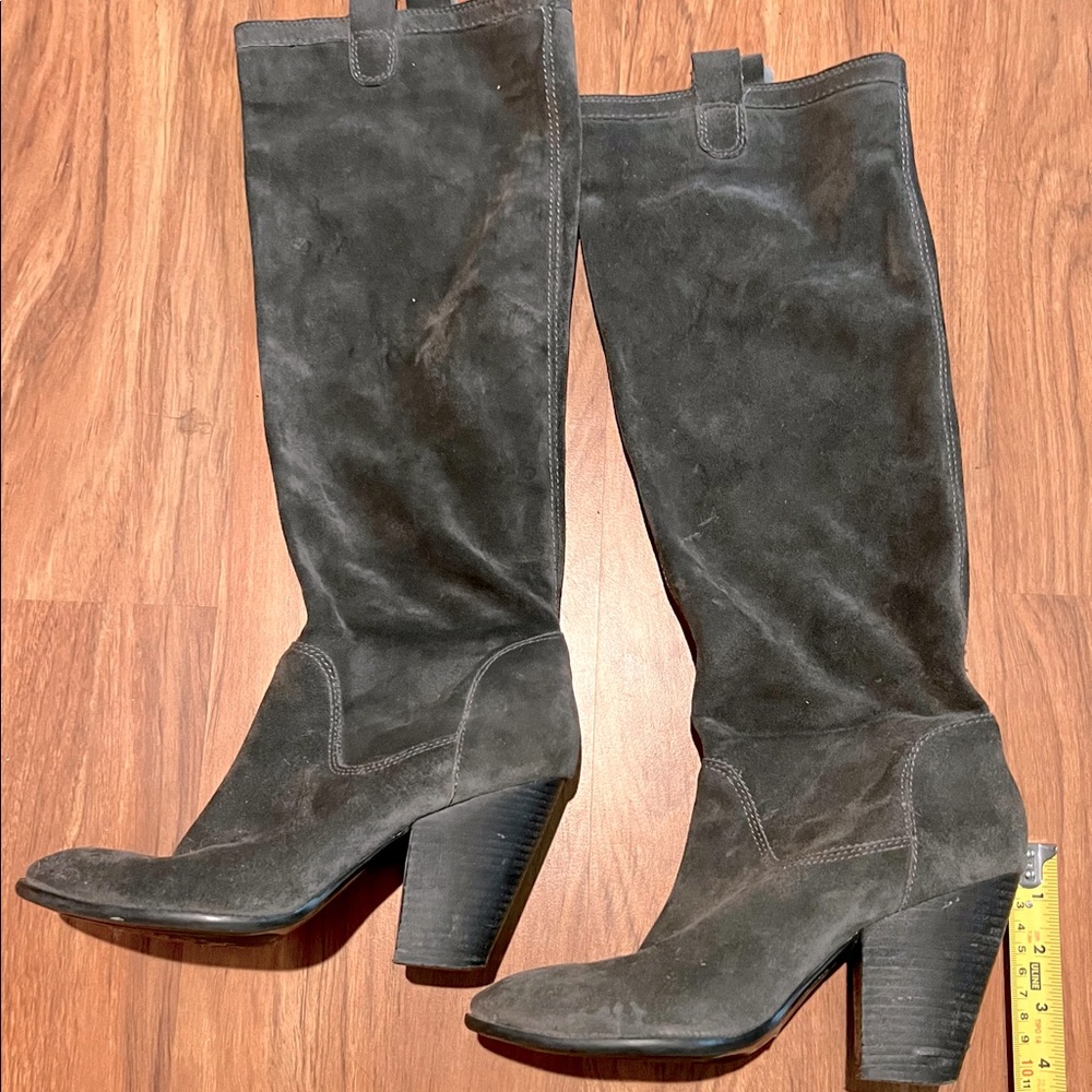 Vince Camuto Tall Grey Suede Boots Sz 8.5
